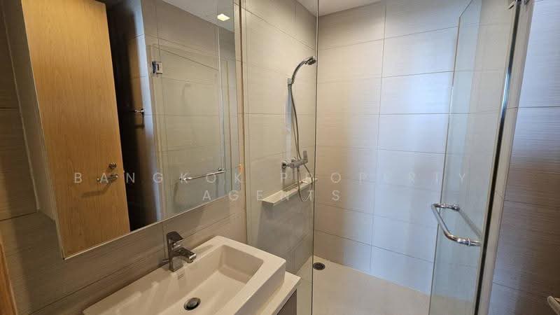 Siri At Sukhumvit, Bangkok, 902 Sukhumvit Road, Phra Kanong, Khlong Toei, Bangkok, 2 Bedrooms, 70 sqm, Condo For Rent, by BANGKOK PROPERTY AGENTS, 500544463 - DDproperty.com