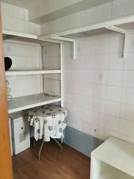 Royal Castle Sukhumvit, Bangkok, 30 Soi Sukhumvit 39, Khlongtoei Nua, Watthana, Bangkok, 2 Bedrooms, 140 sqm, Condo For Sale, by Pimonnat Sujindawong, 500544509 - DDproperty.com