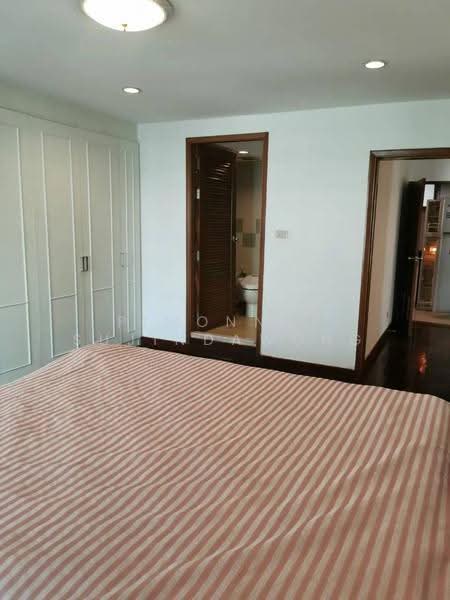 Royal Castle Sukhumvit, Bangkok, 30 Soi Sukhumvit 39, Khlongtoei Nua, Watthana, Bangkok, 2 Bedrooms, 140 sqm, Condo For Sale, by Pimonnat Sujindawong, 500544509 - DDproperty.com