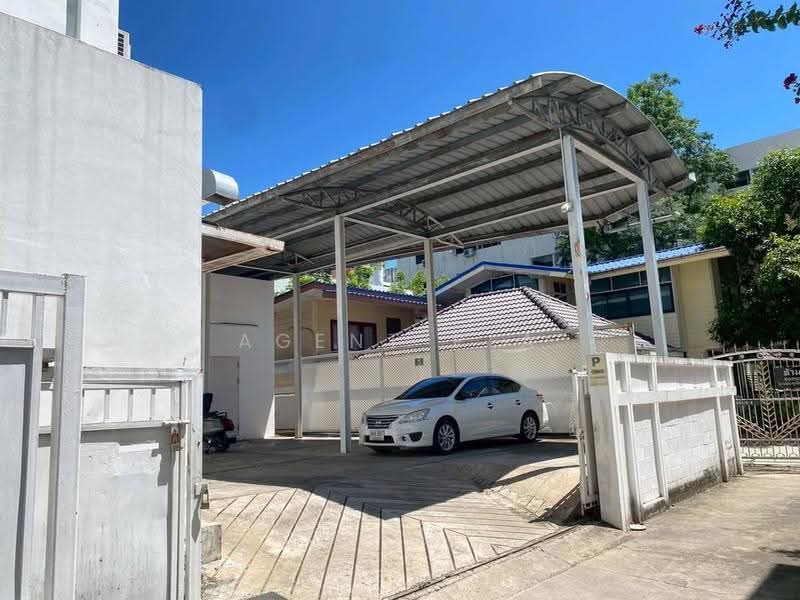 Showroom/Office Building for Rent – ​​Phaya Thai Area, Sri Ayutthaya Road (SPSAD4161), Bangkok, Thung Phaya Thai, Ratchathewi, Bangkok, , 1,050 sqm, Shophouse For Rent, by Agent Pla, 500544591 - DDproperty.com