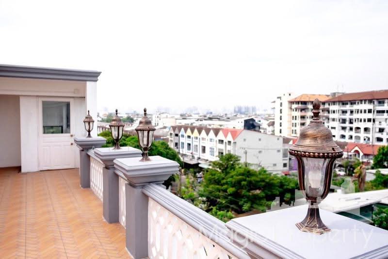 Commercial Building in Town in Town For Sale, Bangkok, Phlapphla, Wang Thonglang, Bangkok, , 1,100 sqm, Shophouse For Sale, by Magic Property, 500544596 - DDproperty.com