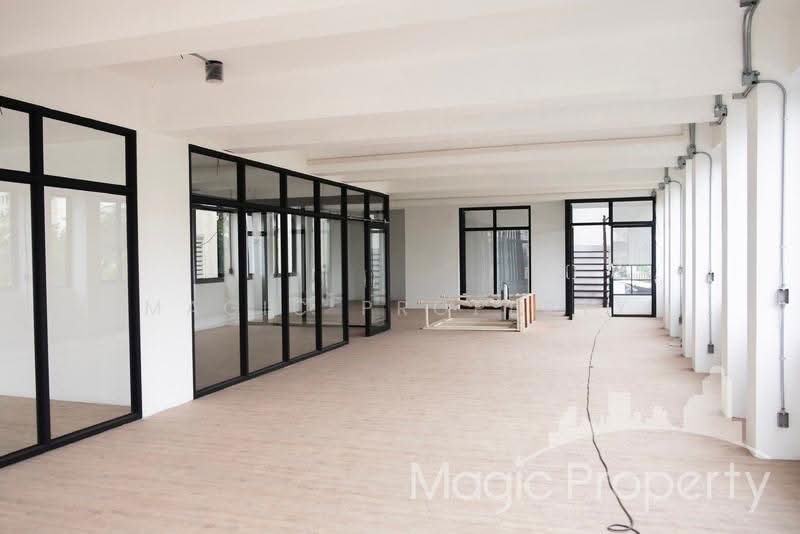 Commercial Building in Town in Town For Sale, Bangkok, Phlapphla, Wang Thonglang, Bangkok, , 1,100 sqm, Shophouse For Sale, by Magic Property, 500544596 - DDproperty.com