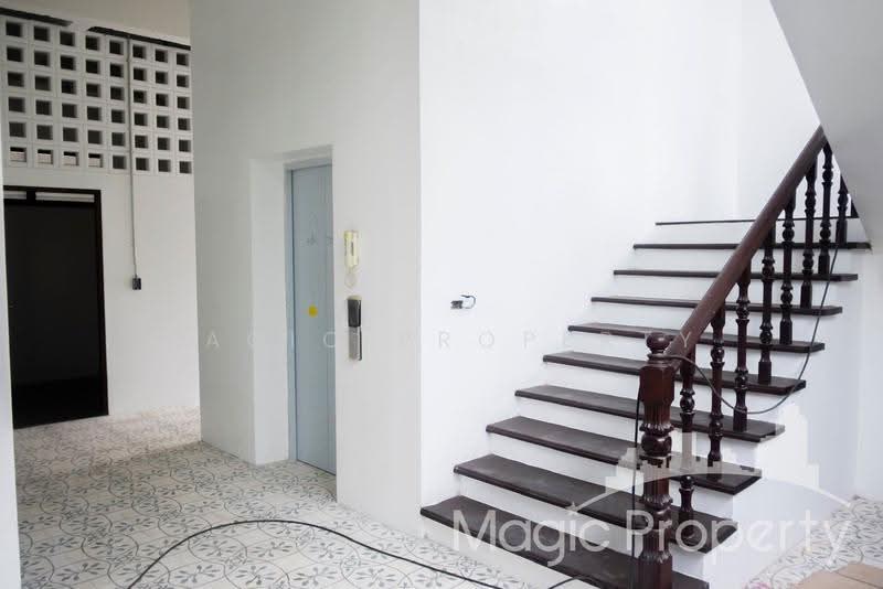 Commercial Building in Town in Town For Sale, Bangkok, Phlapphla, Wang Thonglang, Bangkok, , 1,100 sqm, Shophouse For Sale, by Magic Property, 500544596 - DDproperty.com