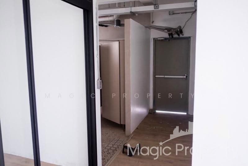 Commercial Building in Town in Town For Sale, Bangkok, Phlapphla, Wang Thonglang, Bangkok, , 1,100 sqm, Shophouse For Sale, by Magic Property, 500544596 - DDproperty.com