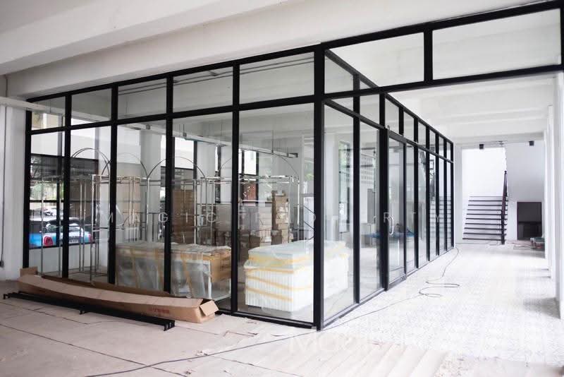 Commercial Building in Town in Town For Sale, Bangkok, Phlapphla, Wang Thonglang, Bangkok, , 1,100 sqm, Shophouse For Sale, by Magic Property, 500544596 - DDproperty.com