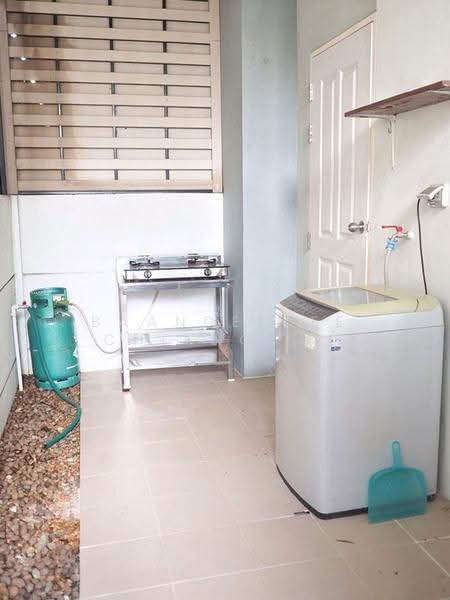 Townhome for rent near Sarasas Witaed Lanna School, Rental Price: 15,000 THB / month No.9H415, Chiang Mai, Mae Hia, Muang Chiang Mai, Chiang Mai, 3 Bedrooms, 110 sqm, Townhouse For Rent, by Baandeedee Chiangmai, 500544698 - DDproperty.com