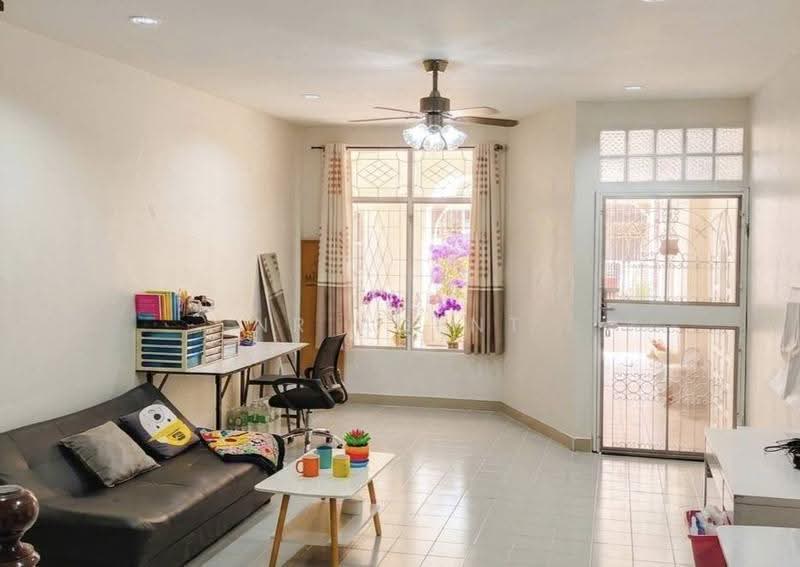BAAN YU CHAROEN LAT PHRAO 101, Bangkok, Khlong Chaokhun Sing, Wang Thonglang, Bangkok, 2 Bedrooms, 136 sqm, Townhouse For Sale, by NR AGENT, 500544704 - DDproperty.com