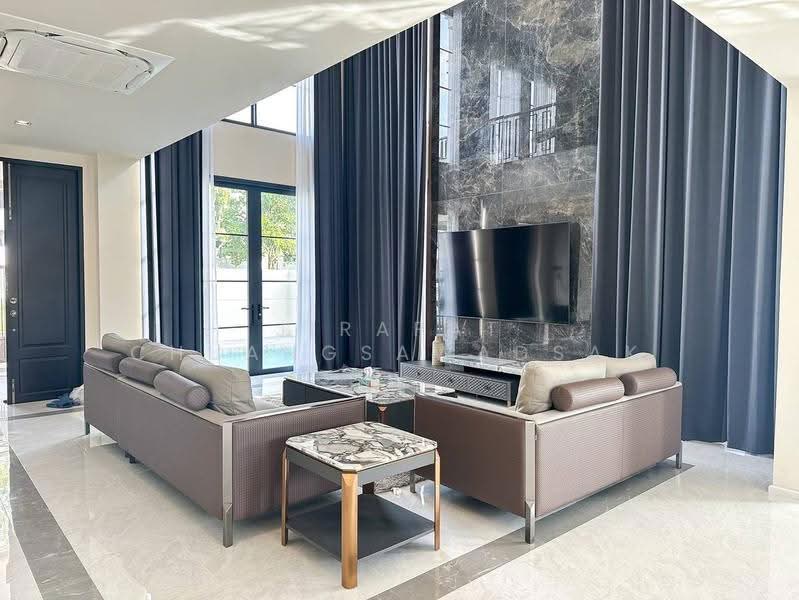 5-BR Villa, Chon Buri (Pattaya), Nong Pla Lai, Bang Lamung (Pattaya), Chon Buri (Pattaya), 5 Bedrooms, 285 sqm, Villa For Rent, by Jirapat Chuangsawadsak, 500544918 - DDproperty.com