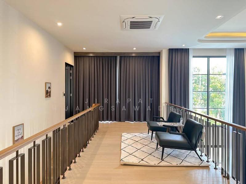 5-BR Villa, Chon Buri (Pattaya), Nong Pla Lai, Bang Lamung (Pattaya), Chon Buri (Pattaya), 5 Bedrooms, 285 sqm, Villa For Rent, by Jirapat Chuangsawadsak, 500544918 - DDproperty.com