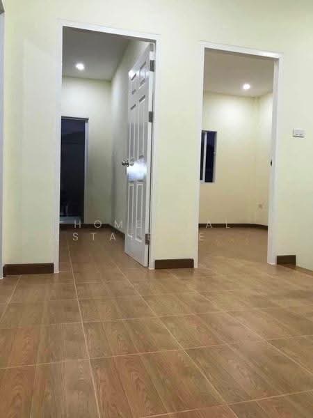 Ratirat Ladpraduk - KlongTaChom, Nonthaburi, Sai Noi, Nonthaburi, 3 Bedrooms, 160 sqm, Single Detached House For Sale, by HOME Real Estate Service, 500544939 - DDproperty.com
