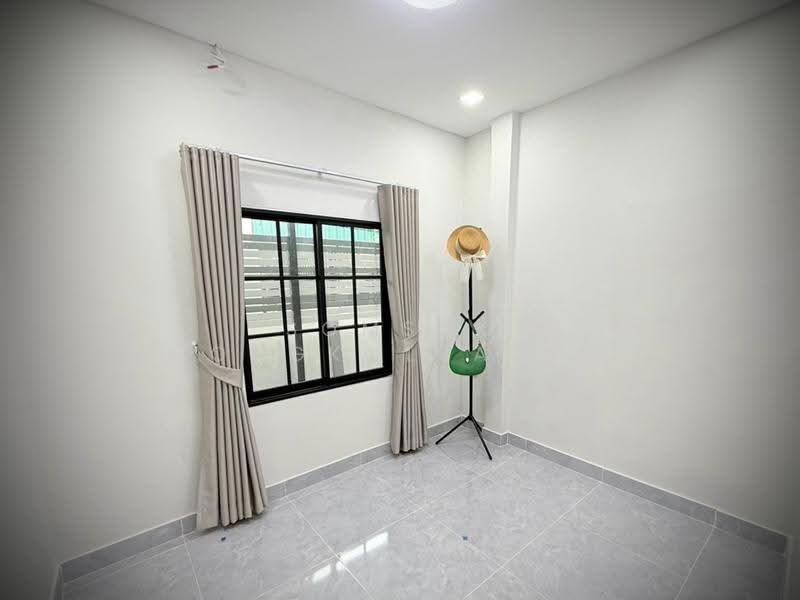 หมู่บ้านเคซีการ์เด้นโฮม9, Bangkok, Sam Wa Tawan Ok, Khlong Sam Wa, Bangkok, 5 Bedrooms, 200 sqm, Single Detached House For Sale, by Somsak Mongkolsawat, 500544965 - DDproperty.com