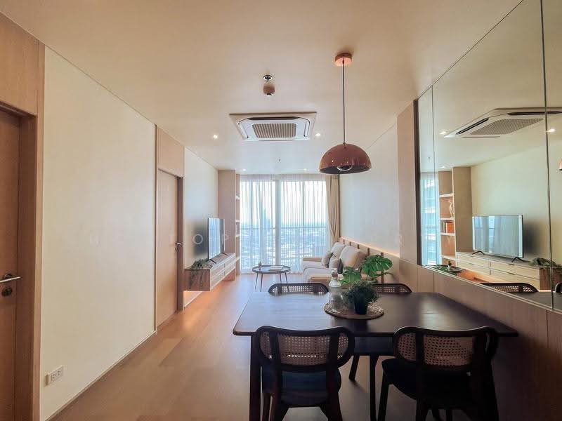 Le Luk Condominium, Bangkok, 1599 291 Sukhumvit Rd, Phra Kanong Nua, Watthana, Bangkok, 1 Bedroom, 52 sqm, Condo For Rent, by Holtop Property, 500544975 - DDproperty.com