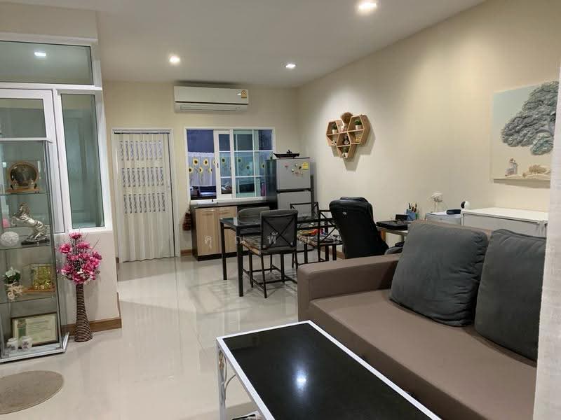Golden Town Bangna-Suanluang, Bangkok, Kanchanapisek Road, Dok Mai, Prawet, Bangkok, 4 Bedrooms, 130 sqm, Townhouse For Sale, by คุณพัฒน์, 500545005 - DDproperty.com