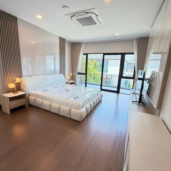 The City Bangna 3, Samut Prakan, Bang Kaeo, Bang Plee, Samut Prakan, 4 Bedrooms, 326 sqm, Single Detached House For Rent, by ศศิพัชร ปัญญาพานิชกุล, 500545084 - ชั้น2 Master Room - DDproperty.com