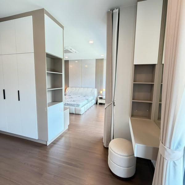 The City Bangna 3, Samut Prakan, Bang Kaeo, Bang Plee, Samut Prakan, 4 Bedrooms, 326 sqm, Single Detached House For Rent, by ศศิพัชร ปัญญาพานิชกุล, 500545084 - Master Room - DDproperty.com