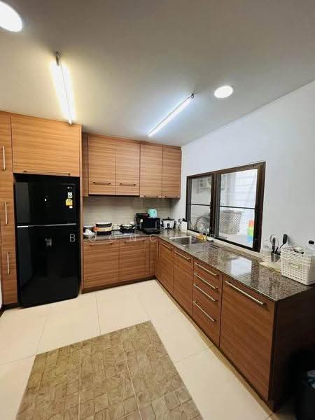 Townhouse, 5 Bedroom, Near BTS Asok, Bangkok, Khlongtoei Nua, Watthana, Bangkok, 5 Bedrooms, 300 sqm, Townhouse For Rent, by Thiti Boonchurn, 500545246 - DDproperty.com
