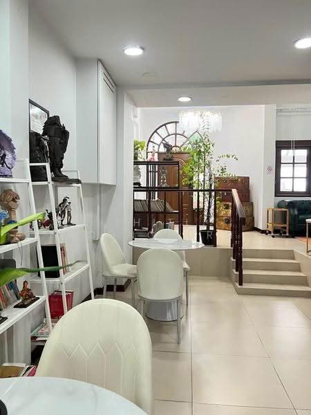 Townhouse, 5 Bedroom, Near BTS Asok, Bangkok, Khlongtoei Nua, Watthana, Bangkok, 5 Bedrooms, 300 sqm, Townhouse For Rent, by Thiti Boonchurn, 500545246 - DDproperty.com