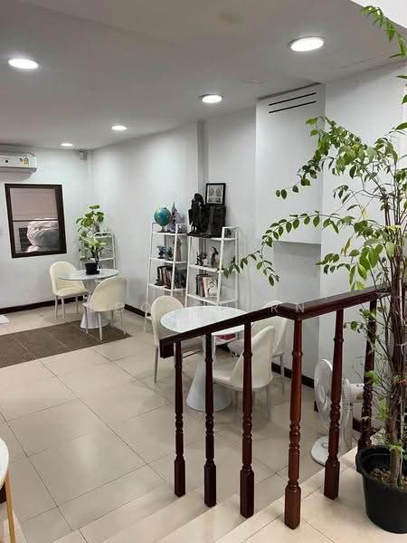 Townhouse, 5 Bedroom, Near BTS Asok, Bangkok, Khlongtoei Nua, Watthana, Bangkok, 5 Bedrooms, 300 sqm, Townhouse For Rent, by Thiti Boonchurn, 500545246 - DDproperty.com