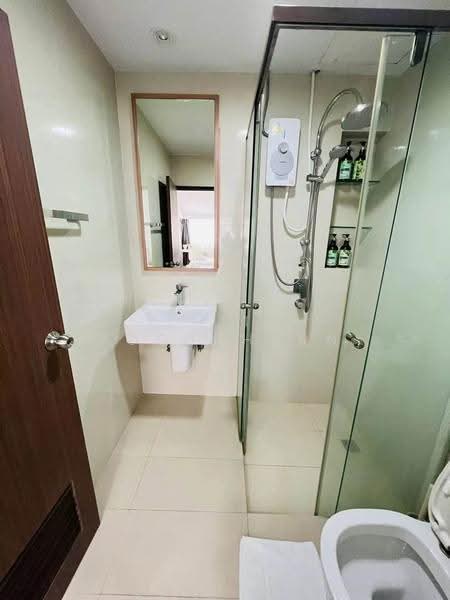 Townhouse, 5 Bedroom, Near BTS Asok, Bangkok, Khlongtoei Nua, Watthana, Bangkok, 5 Bedrooms, 300 sqm, Townhouse For Rent, by Thiti Boonchurn, 500545246 - DDproperty.com