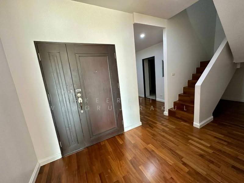 The Cadogan Private Residence, Bangkok, Soi Sukhumvit 39, Khlong Tan Nua, Watthana, Bangkok, 3 Bedrooms, 204 sqm, Condo For Sale, by Keerati Wangrujirakul, 500545253 - DDproperty.com