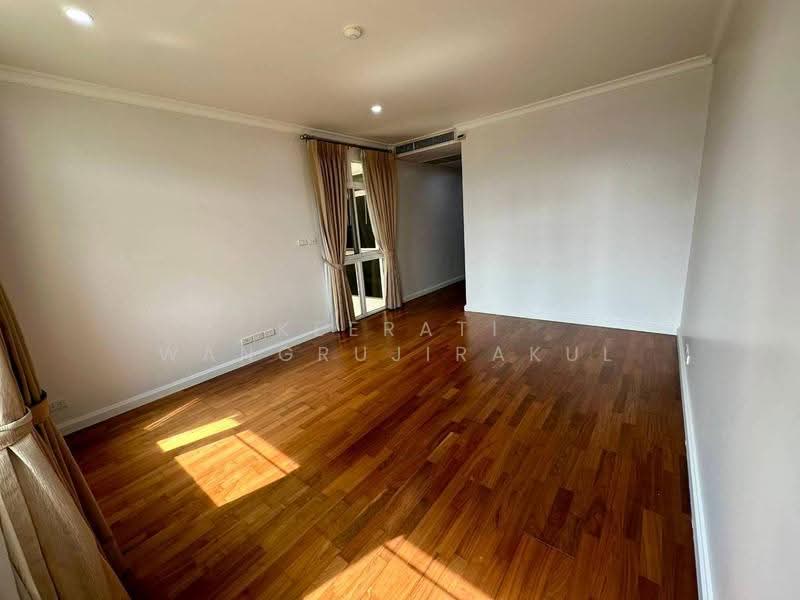 The Cadogan Private Residence, Bangkok, Soi Sukhumvit 39, Khlong Tan Nua, Watthana, Bangkok, 3 Bedrooms, 204 sqm, Condo For Sale, by Keerati Wangrujirakul, 500545253 - DDproperty.com