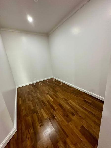 The Cadogan Private Residence, Bangkok, Soi Sukhumvit 39, Khlong Tan Nua, Watthana, Bangkok, 3 Bedrooms, 204 sqm, Condo For Sale, by Keerati Wangrujirakul, 500545253 - DDproperty.com