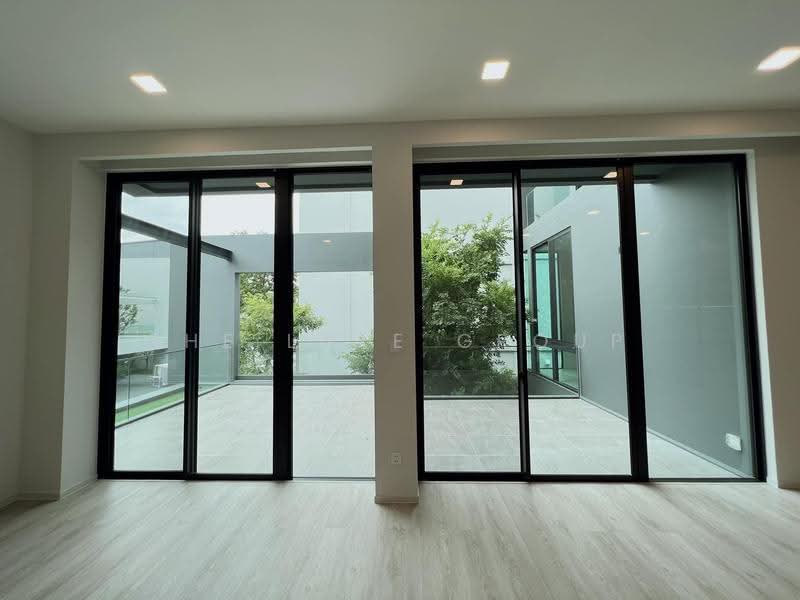VIVE Krungthep Kreetha, Bangkok, Krungthep Kreetha Road, Saphan Sung, Bangkok, 4 Bedrooms, 421 sqm, Single Detached House For Rent, by The Luxe Group, 500545307 - DDproperty.com
