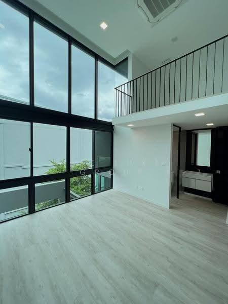VIVE Krungthep Kreetha, Bangkok, Krungthep Kreetha Road, Saphan Sung, Bangkok, 4 Bedrooms, 421 sqm, Single Detached House For Rent, by The Luxe Group, 500545307 - DDproperty.com