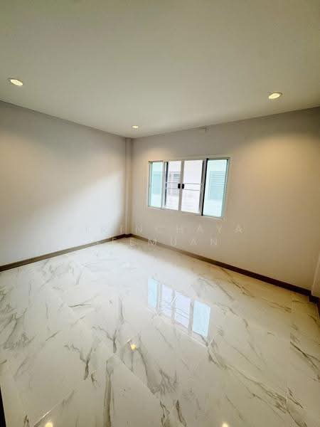 โครงการบ้านพุดตาน เพชรเกษม81(หนองแขม), Bangkok, Nong Kham, Nong Khaem, Bangkok, 2 Bedrooms, 100 sqm, Townhouse For Rent, by Sirinchaya Seemuan, 500545756 - DDproperty.com
