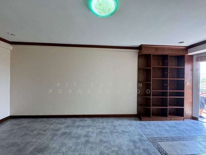 Rimhad Jomtien Condominium : ริมหาดจอมเทียน คอนโดมิเนียม, ชลบุรี, ถนน จอมเทียน สาย2, หนองปรือ, บางละมุง, ชลบุรี, 32 ตร.ม., คอนโด ขาย, โดย Pitiyaporn Pornkhuntod, 500545926 - DDproperty.com