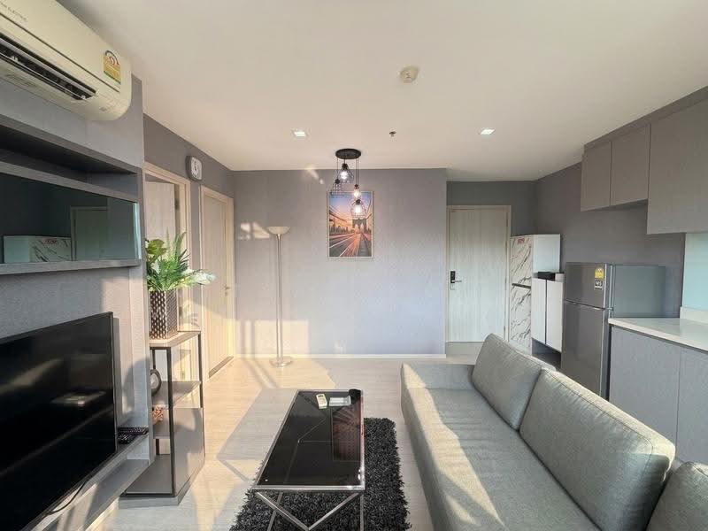 Rhythm Sukhumvit 36-38, Bangkok, 55 Soi Sukhumvit 36, Sukhumvit Road, Phra Kanong, Khlong Toei, Bangkok, 1 Bedroom, 45 sqm, Condo For Rent, by Kitsadapoom Wanpholthong, 500545966 - DDproperty.com