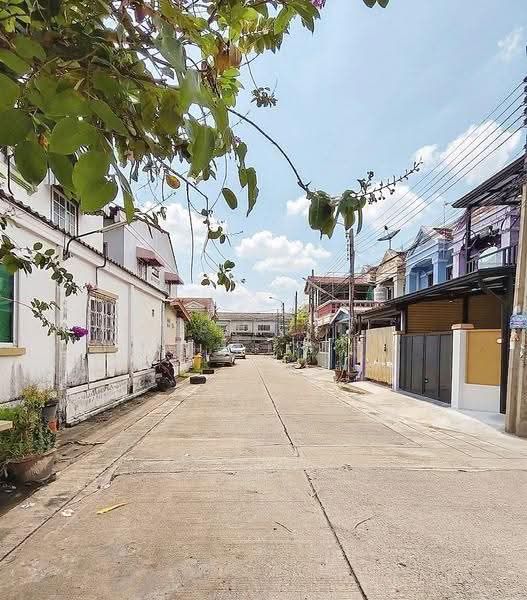 Lapawan 5 : ลภาวัน โครงการ 5, นนทบุรี, บางรักน้อย, เมืองนนทบุรี, นนทบุรี, 110 ตร.ม., ทาวน์เฮ้าส์ ขาย, โดย บุษบากร (เจี๊ยบ), 500546032 - DDproperty.com