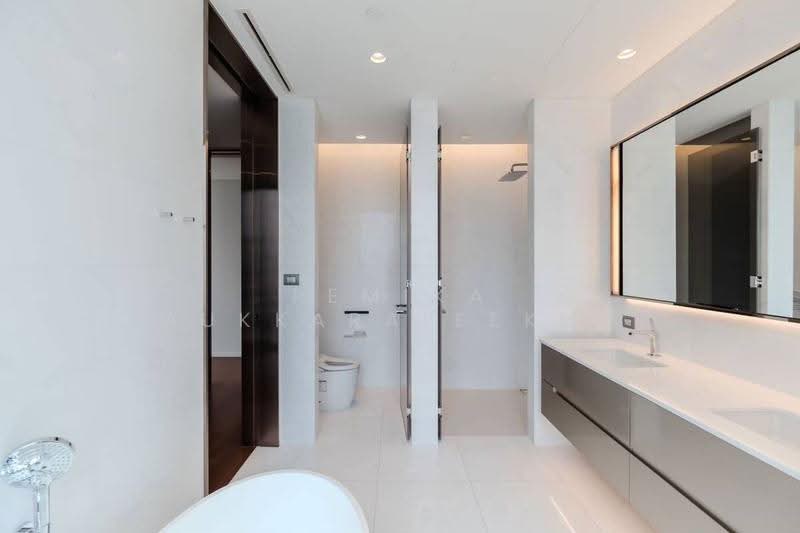 The Residences at Sindhorn Kempinski : เดอะ เรสซิเดนซ์ แอท สินธร เคมปินสกี้, กรุงเทพ, 88 ซอยต้นสน ถนน สารสิน, ลุมพินี, ปทุมวัน, กรุงเทพ, 140 ตร.ม., Condo ขาย, โดย Pemika Aukkaraleekul, 500546204 - DDproperty.com