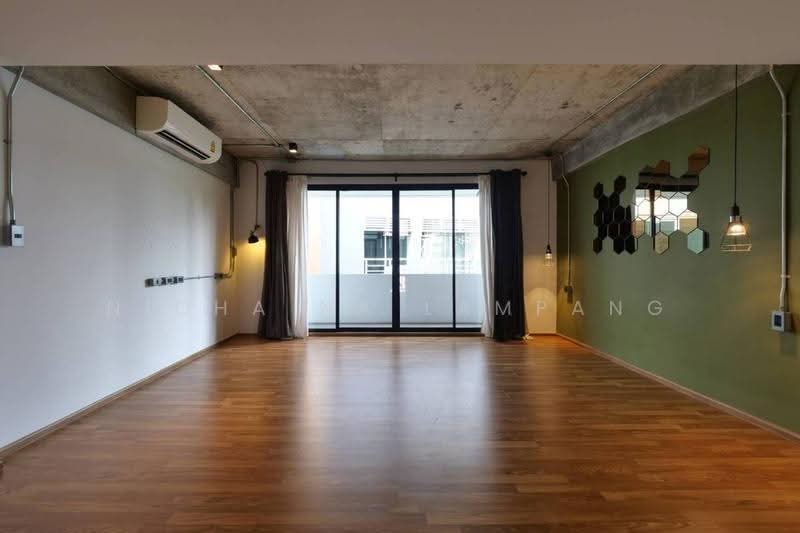 5-BR Townhouse, Bangkok, Khlong Tan Nua, Watthana, Bangkok, 5 Bedrooms, 495 sqm, Townhouse For Sale, by Nicha Na Lampang, 500546455 - DDproperty.com