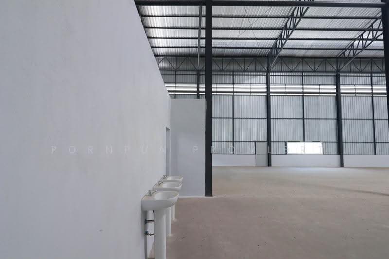 FOR RENT BRAND-NEW STAND-ALONE FACTORY & WAREHOUSE, Chon Buri (Pattaya) Ban Bung, Chonburi, Chon Buri (Pattaya), Nong I-run, Ban Bung, Chon Buri (Pattaya), , 6,000 sqm, Warehouse/Factory For Rent, by Pornpun Promlert, 500546546 - DDproperty.com