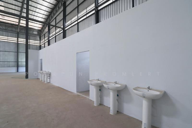 FOR RENT BRAND-NEW STAND-ALONE FACTORY & WAREHOUSE, Chon Buri (Pattaya) Ban Bung, Chonburi, Chon Buri (Pattaya), Nong I-run, Ban Bung, Chon Buri (Pattaya), , 6,000 sqm, Warehouse/Factory For Rent, by Pornpun Promlert, 500546546 - DDproperty.com