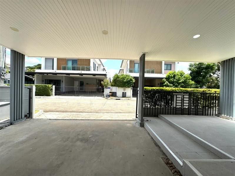 Centro Ratchapruek 2, Nonthaburi, Bang Kruai - Sai Noi Road, Bang Krang, Muang Nonthaburi, Nonthaburi, 4 Bedrooms, 190 sqm, Single Detached House For Sale, by คุณ ภรนันท์ปภัษฬ์ สวัสดิยกุล (ปู), 500546653 - DDproperty.com