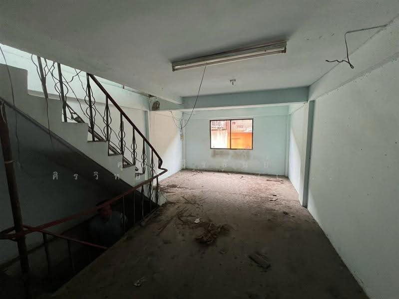 อาคารพาณิชย์ 3 ชั้น 14 ตร.ว. อาคารพาณิชย์ ใกล้โรงเรียนดวงวิภา ซอยเอกชัย43 แยก2, กรุงเทพ, ถนนเอกชัย, บางบอน, กรุงเทพ, 150 ตร.ม., ตึกแถว-อาคารพาณิชย์ ขาย, โดย คุณ ธีรธันย์ ศิรวิทยานันท์ (เมฆ), 500546713 - DDproperty.com