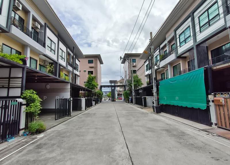 เดอะทริปเปิ้ล สุขุมวิท 113-ศรีนครินทร์, Samut Prakan, Samrong Nua, Muang Samut Prakarn, Samut Prakan, 4 Bedrooms, 100 sqm, Townhouse For Sale, by The Best Property ตาล, 500546790 - DDproperty.com