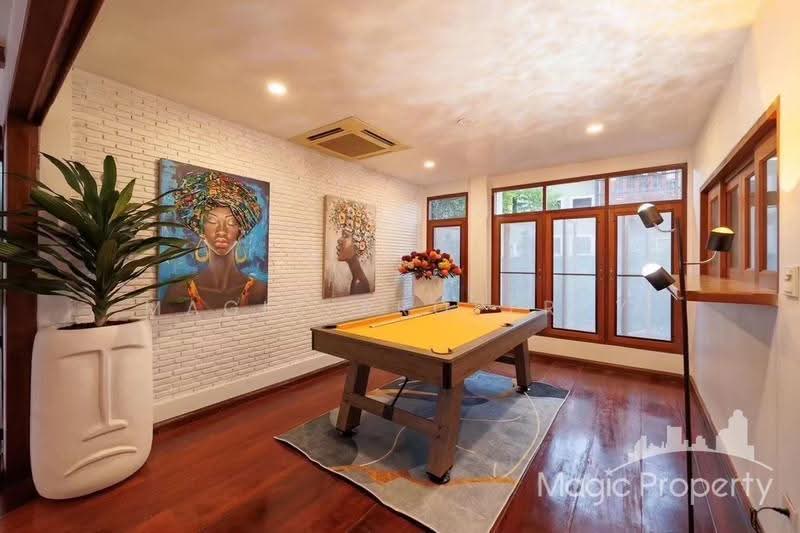 Luxury Pool Villa For Rent in Soi Pattanakarn 20, bangkok, Suan Luang, Bangkok, 8 Bedrooms, 800 sqm, Single Detached House For Rent, by Magic Property, 500546855 - DDproperty.com