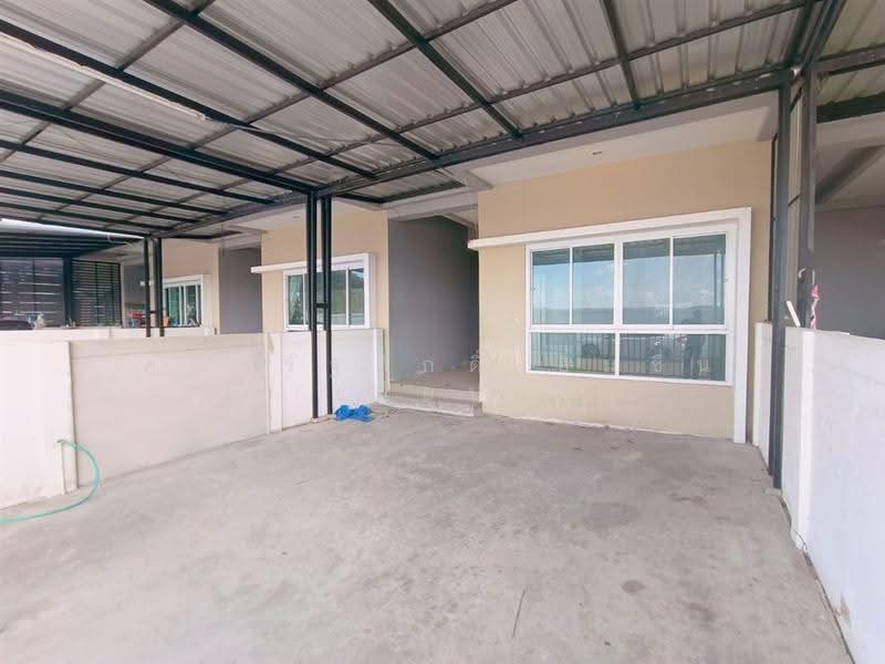 วี-อไลฟ์ 2 ลำลูกกา คลอง 7 (V-Alive 2 Lumlukka Klong 7), Pathum Thani, ถนนเทศบาลลำลูกกา3, Lam Luk Ka, Pathum Thani, 4 Bedrooms, 120 sqm, Townhouse For Sale, by คุณ รัฐศักดิ์ อิ่มชื่น (ท็อป), 500546887 - DDproperty.com