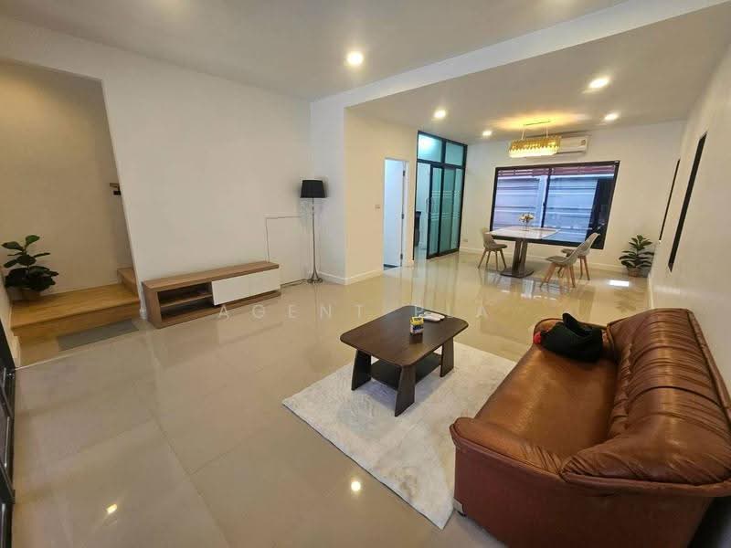 ทาวน์โฮม 3 ชั้น | ลงตัวทั้งอยู่อาศัยและ Home Office | บางนา-ตราด กม.5 (SPSP676), สมุทรปราการ, บางนา-ตราด กม.5, บางพลีใหญ่, บางพลี, สมุทรปราการ, 190 ตร.ม., ทาวน์เฮ้าส์ ขาย, โดย Agent Pla, 500546891 - DDproperty.com