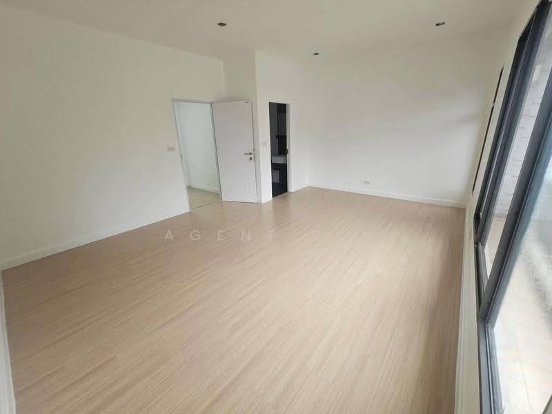 3-Storey Townhome | Residential + Home Office | Bangna-Trad Km.5 (SPSP676), Samut Prakan, บางนา-ตราด กม.5, Bangphli Yai, Bang Plee, Samut Prakan, 3 Bedrooms, 190 sqm, Townhouse For Sale, by Agent Pla, 500546891 - DDproperty.com