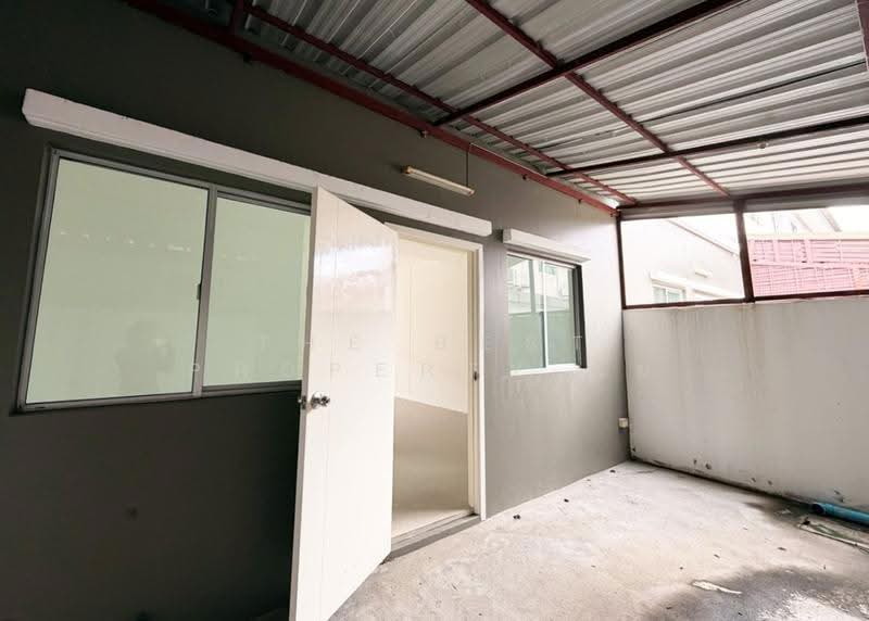 Pruksa Ville 87 Theparak, Samut Prakan, 62 Soi Sri Samit, Bang Mueng, Muang Samut Prakarn, Samut Prakan, 1 Bedroom, 100 sqm, Townhouse For Sale, by The Best Property โม , 500546934 - DDproperty.com