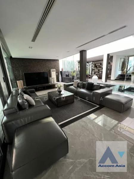 Home Office, Private Swimming Pool 5 Bedrooms House for Rent in Sukhumvit, Bangkok near BTS Ekkamai, กรุงเทพ, คลองตันเหนือ, วัฒนา, กรุงเทพ, 1,200 ตร.ม., บ้านเดี่ยว ให้เช่า, โดย Accom Asia, 500546986 - DDproperty.com