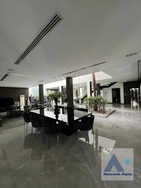 Home Office, Private Swimming Pool 5 Bedrooms House for Rent in Sukhumvit, Bangkok near BTS Ekkamai, กรุงเทพ, คลองตันเหนือ, วัฒนา, กรุงเทพ, 1,200 ตร.ม., บ้านเดี่ยว ให้เช่า, โดย Accom Asia, 500546986 - DDproperty.com
