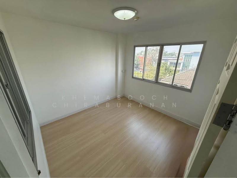 Lumpini Condo Town Ramintra-Laksi, Bangkok, 16 Ram Inthra Road, Anusaowari, Bang Khen, Bangkok, 1 Bedroom, 28 sqm, Condo For Sale, by Khemasooch Chiraburanan, 500547010 - DDproperty.com
