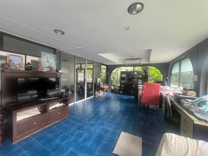 บ้านปัฐวิกรณ์ 1 (Baan Patthawikorn 1), Bangkok, ถนนนวมินทร์, Khlong Kum, Bueng Kum, Bangkok, 4 Bedrooms, 300 sqm, Single Detached House For Sale, by คุณ ปิยะพงษ์ อินทโต (ต๊าฟ), 500547211 - DDproperty.com