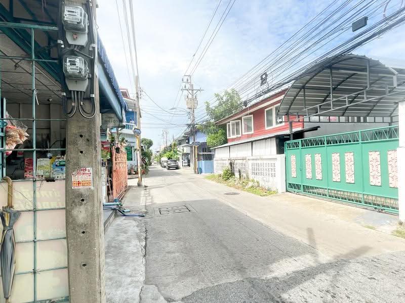 ทาวน์โฮม 2 ชั้น ซอยสำโรงเหนือ 21 (ซอยสัมพันธ์ 2) ถนนสุขุมวิท 113, Samut Prakan, Samrong Nua, Muang Samut Prakarn, Samut Prakan, 4 Bedrooms, 184 sqm, Townhouse For Sale, by HOMEPLUS REALTY - คุณมิรา, 500547223 - DDproperty.com