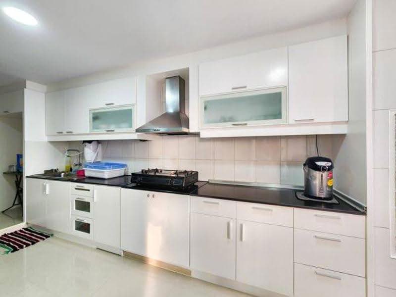 Wattana Heights, Bangkok, Sukhumvit Road, Khlongtoei Nua, Watthana, Bangkok, 3 Bedrooms, 336 sqm, Condo For Sale, by Nicha Na Lampang, 500547239 - DDproperty.com